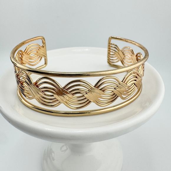 Vintage Swirl Cuff Bracelet Minimalist Modern Weave Coquette Whimsy Retro - Picture 5 of 10